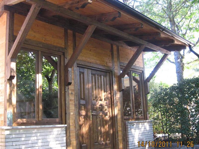 facciata casa in legno